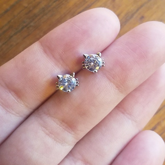 NWOT Sterling Cubic Zircona Cat Studs - Picture 4 of 8